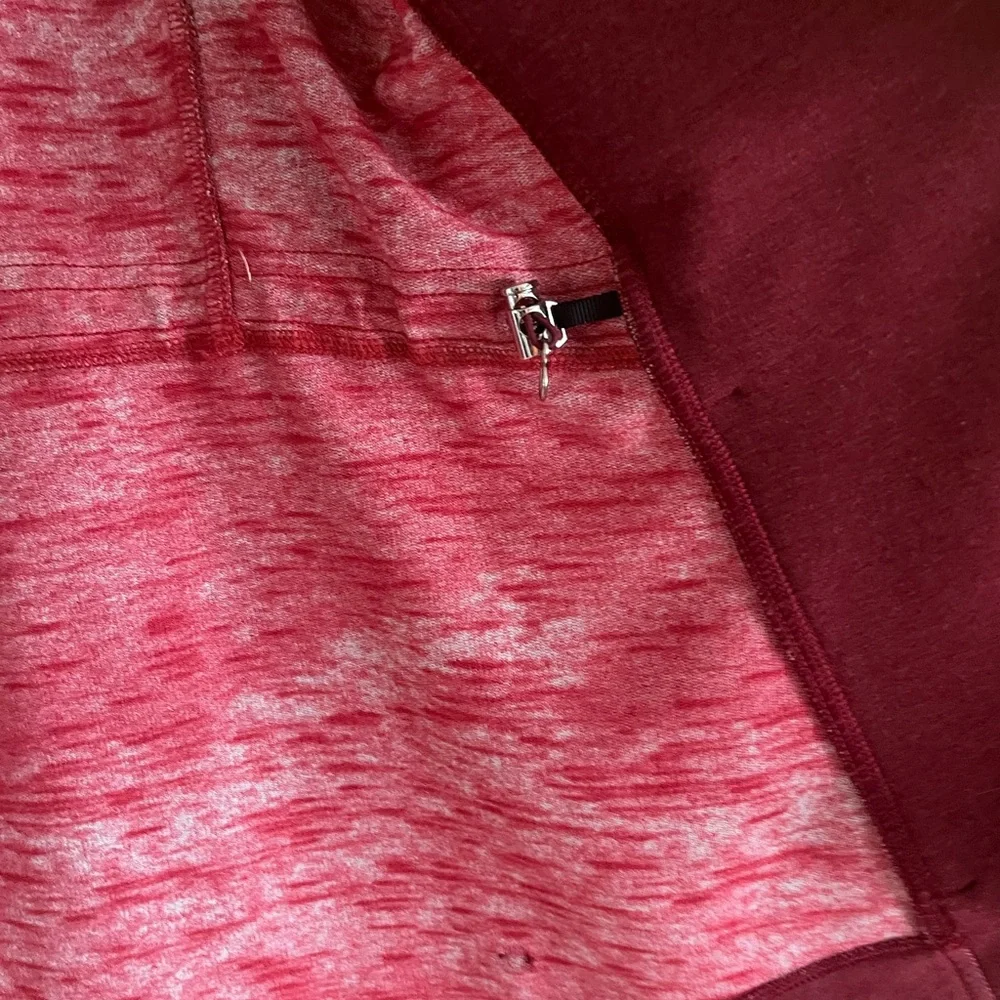Lululemon take ten hoodie. Sz 6. Cranberry - Picture 8 of 8